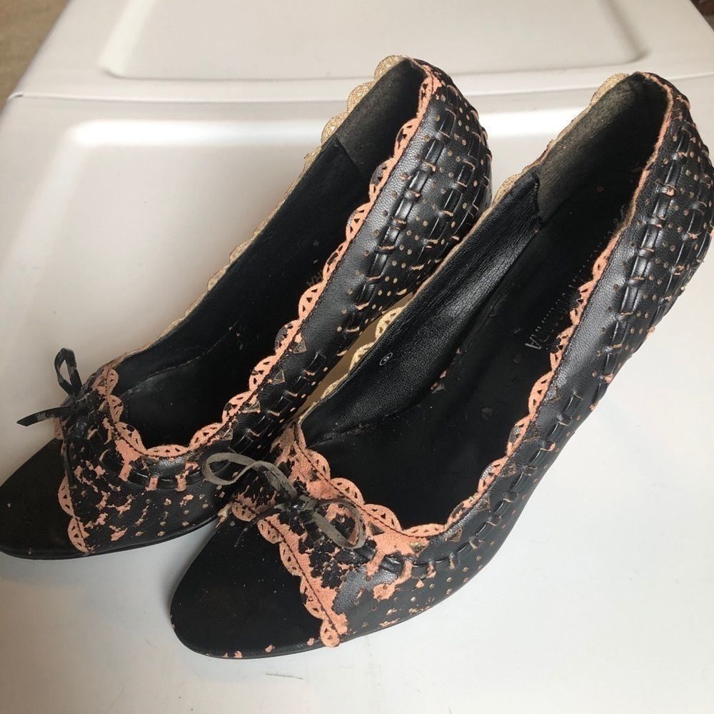 Varsavia Viamara laser perforated peep toe heels 9